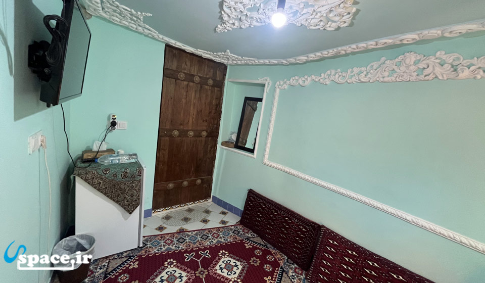 نمای داخلی اتاق اقتصادی آرامش هتل سنتی تابش - شیراز